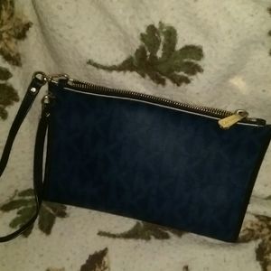 Micheal Kors Wrist Bag